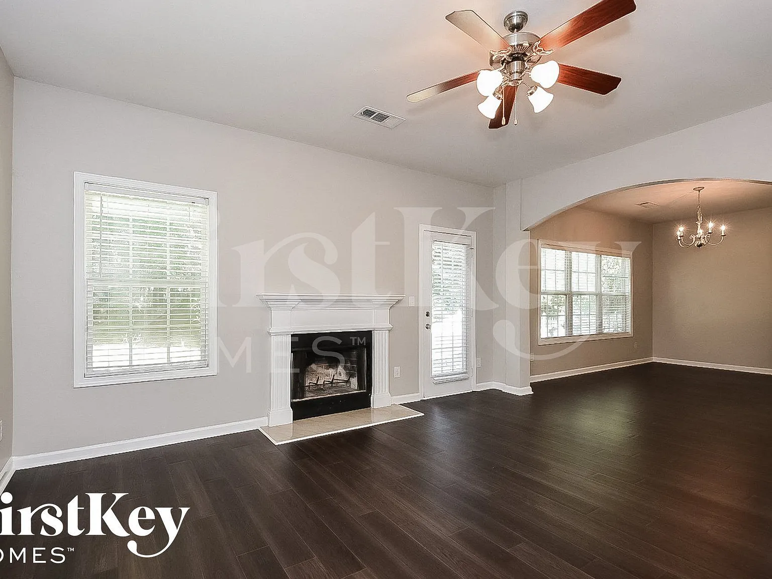 4 bed, 3.0 bath, 2115 sqft, $2,360 — Photo 4