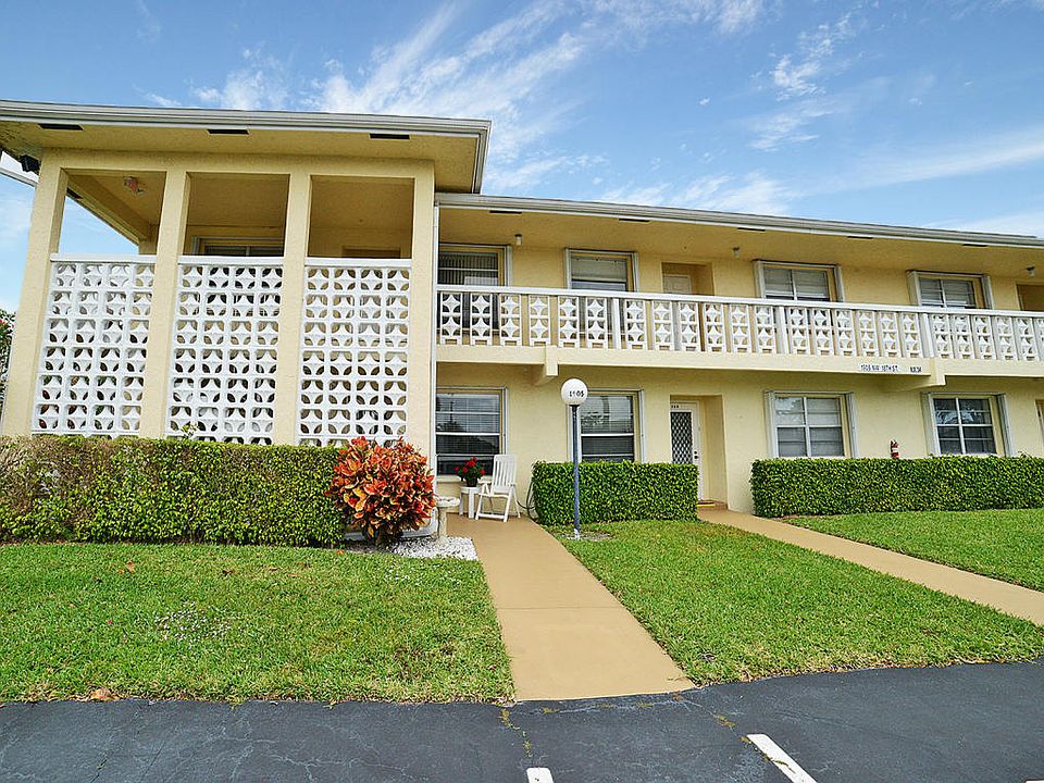 Home For Sale In Pines Of Delray