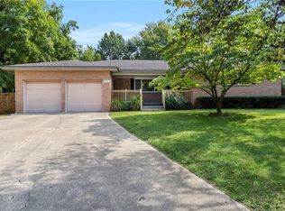 2736 E Madison St, Springfield, MO 65802