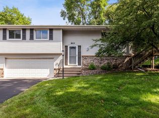 1199 Timbershore Ln, Eagan, MN 55123