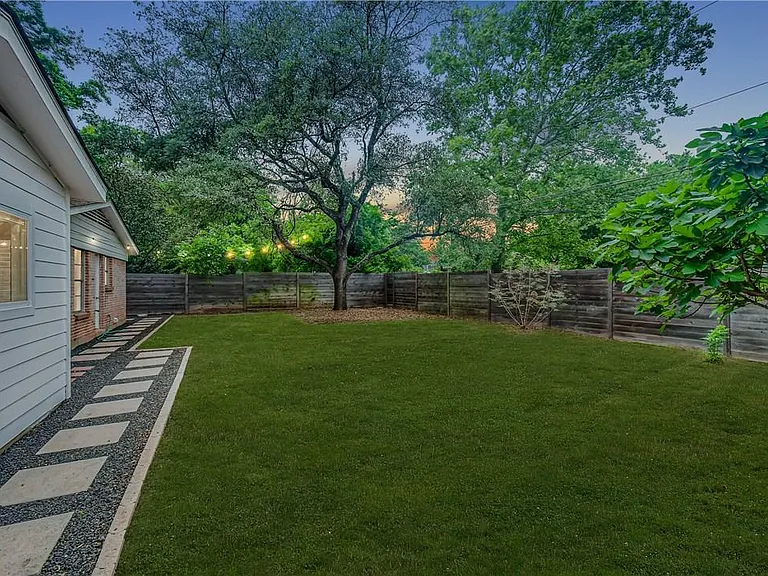 4813 Blueberry Trl — Photo 3