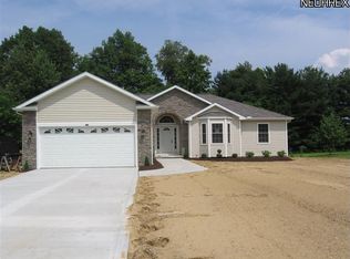 2311 Cambrian St, Madison, OH 44057