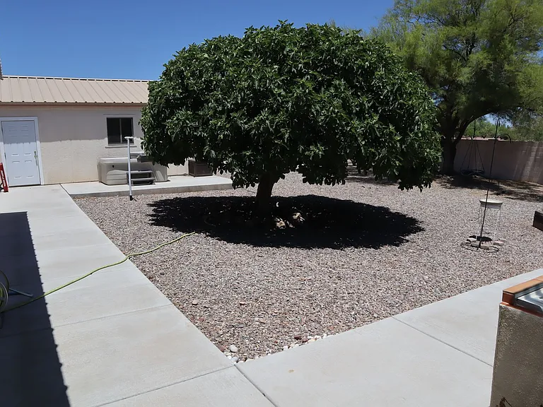 3159 E Choctaw Dr — Photo 37