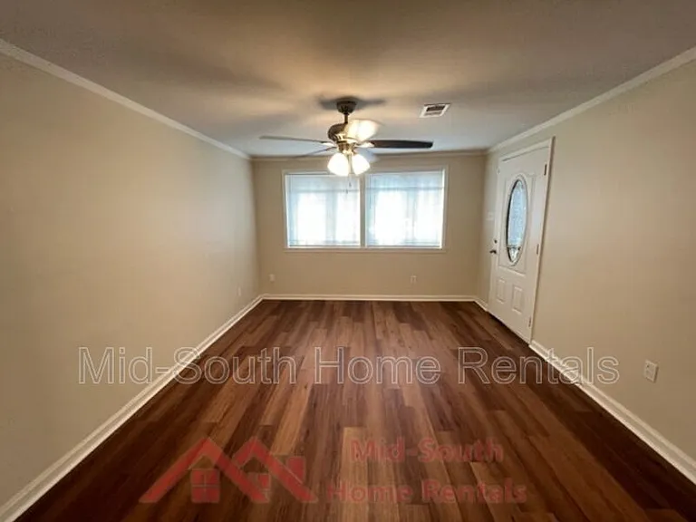 858 Eyers Rd — Photo 5
