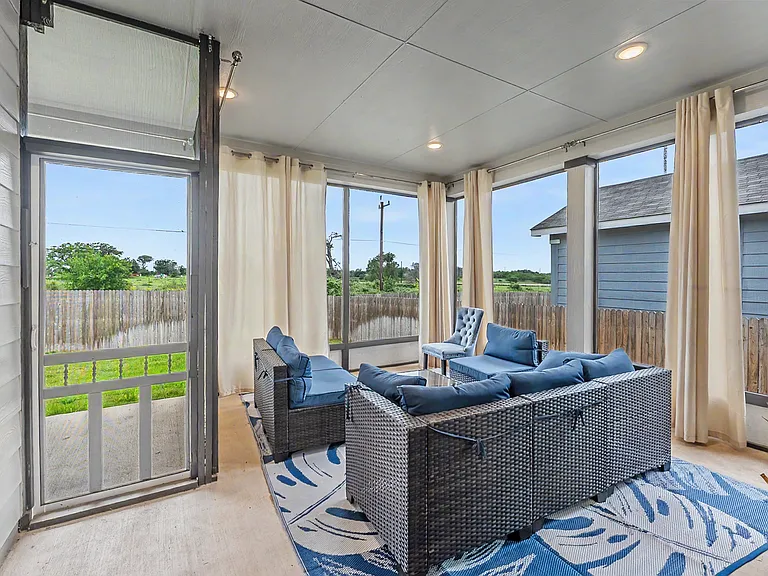 16515 Rosemary Rdg — Photo 25