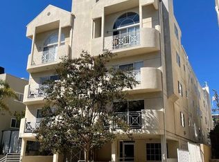 11907 Darlington Ave APT 203, Los Angeles, CA 90049