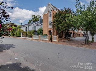 406 W 9th St APT 302, Charlotte, NC 28202