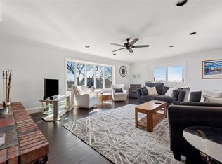 36 Nautilus Dr, Hampton Bays, NY 11946