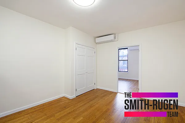 Rented by R New York | media 16