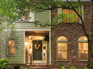 118 River Ridge Ln, Roswell, GA 30075