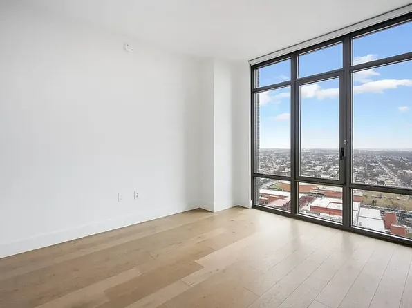 92-27 160th Street image 7 of 39