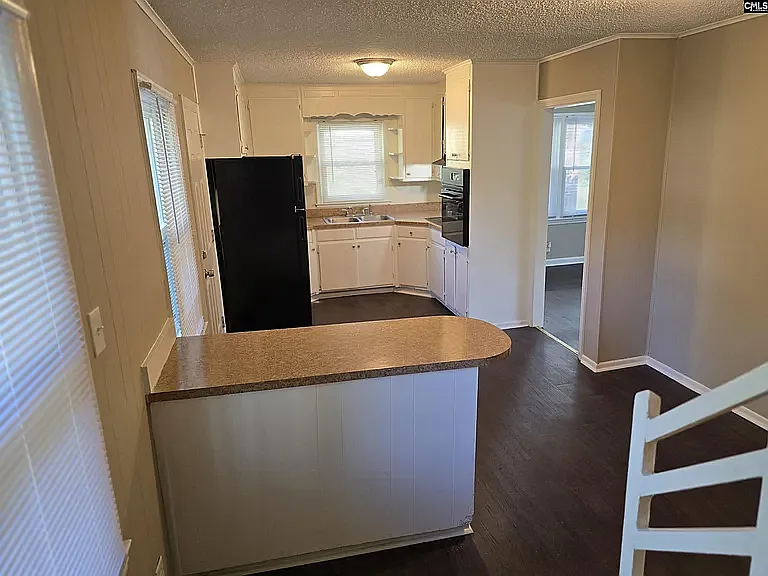 1820 Saint Louis Ave — Photo 4