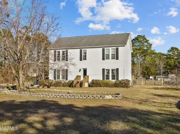 113 Quailwood Circle, Cape Carteret, NC 28584