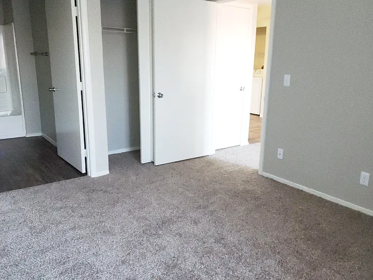 Three Bedroom at Ridge Falls, Apartments For Rent