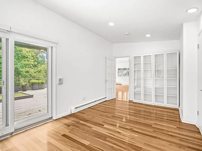 12 Seely Pl — Photo 16