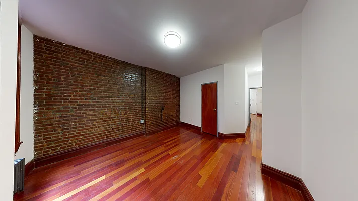 Rented by Bond New York | media 22