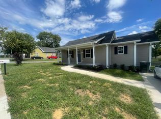 1500 Cheatham St, Springfield, TN 37172