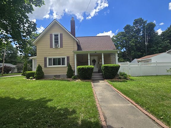 4th image of 301 N Sheldon St