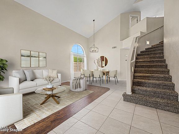 3rd image of 2880 W PARK Avenue