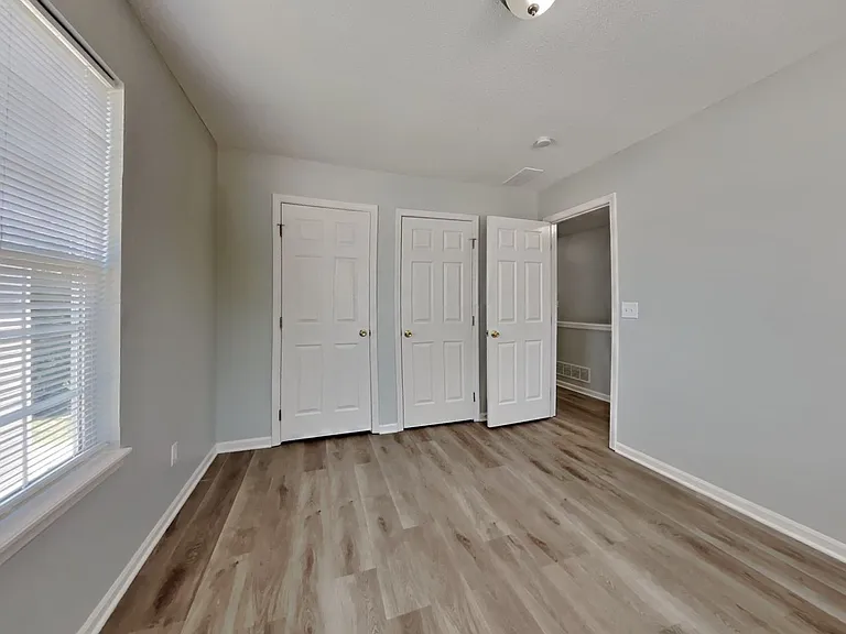 4219 Woodland Ave — Photo 13