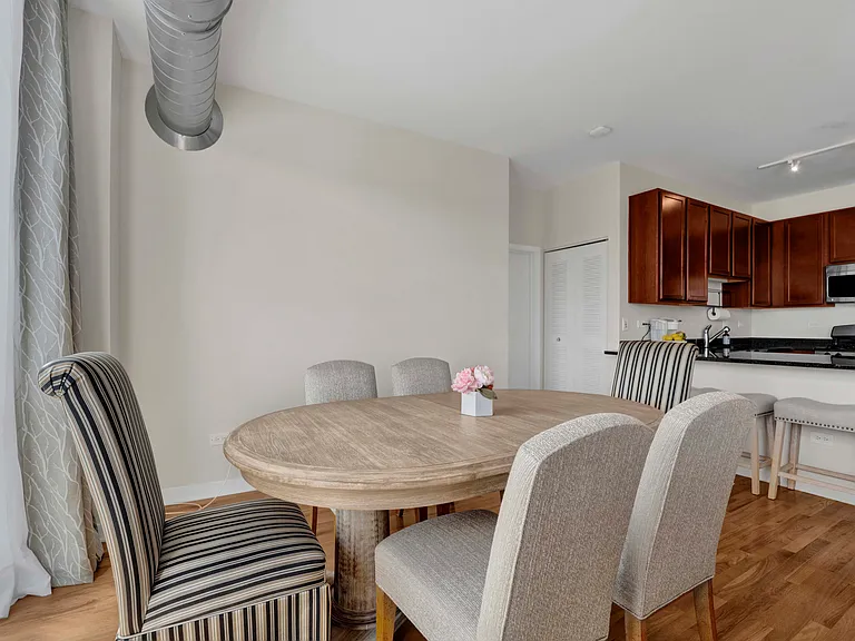 1150 W 15th St #418 — Photo 13