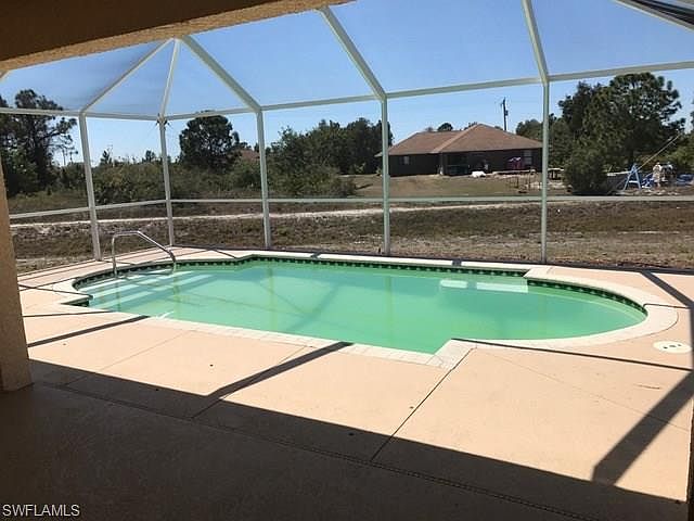 1st image of 300 Petite Cir