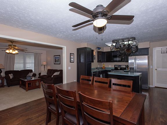 4th image of 8715 Finchwood Ln