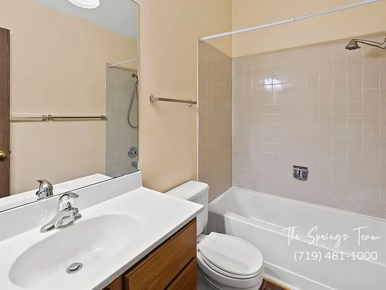 6460 Mohican Dr — Photo 10