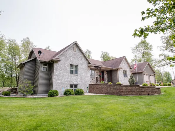 N216 Danbury DRIVE, Watertown, WI 53098