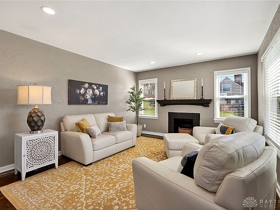 5th image of 1837 Pinecrest Dr