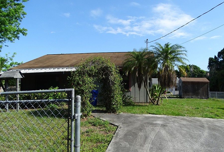 2nd image of 1866 9th St