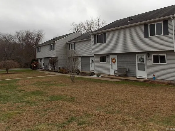 16 Seymour Road #9D, East Granby, CT 06026