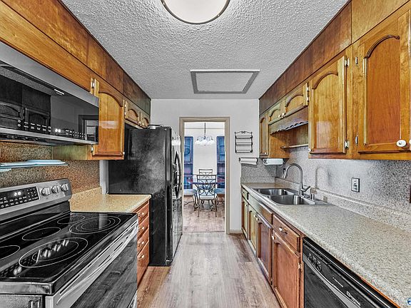 5th image of 1603 Morningside Ct NW