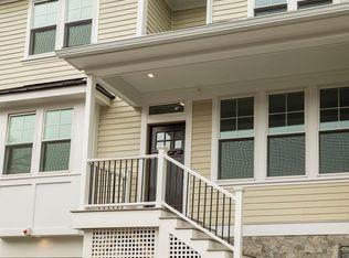 67 Walnut St #2, Newton, MA 02460