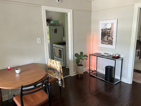 5th image of 1401 Lorrain St APT H