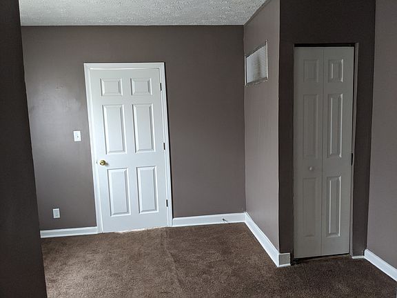3rd image of 249 S Parker Ave #474432