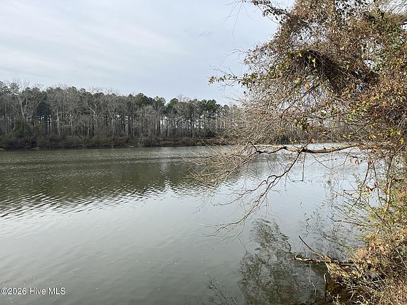 2nd image of 355.7 Horseshoe Road