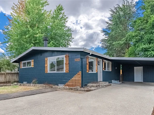 1415 N 3rd Avenue, Kelso, WA 98626