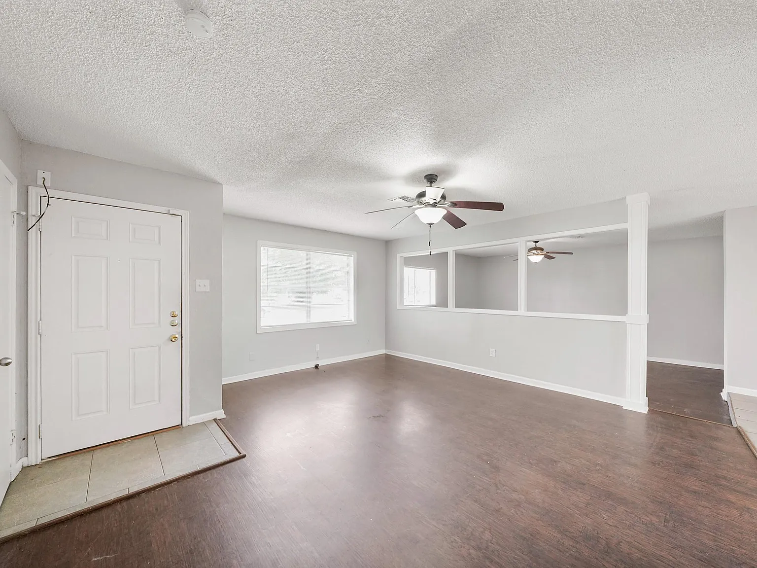 3 bed, 1.5 bath, 1542 sqft, $1,550 — Photo 2