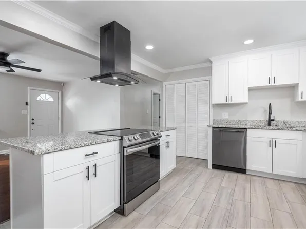 212 Martha Lee Drive, Hampton, VA 23666
