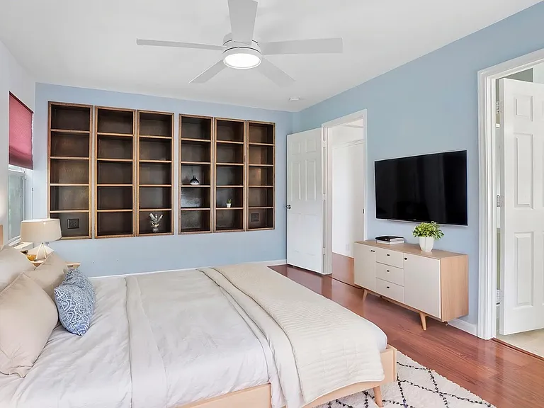 14621 Lantern Dr — Photo 16