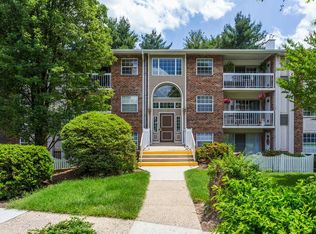 1933 Wilson Ln APT T3, Mc Lean, VA 22102