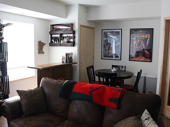 3rd image of 3020 University Ave SE APT 403