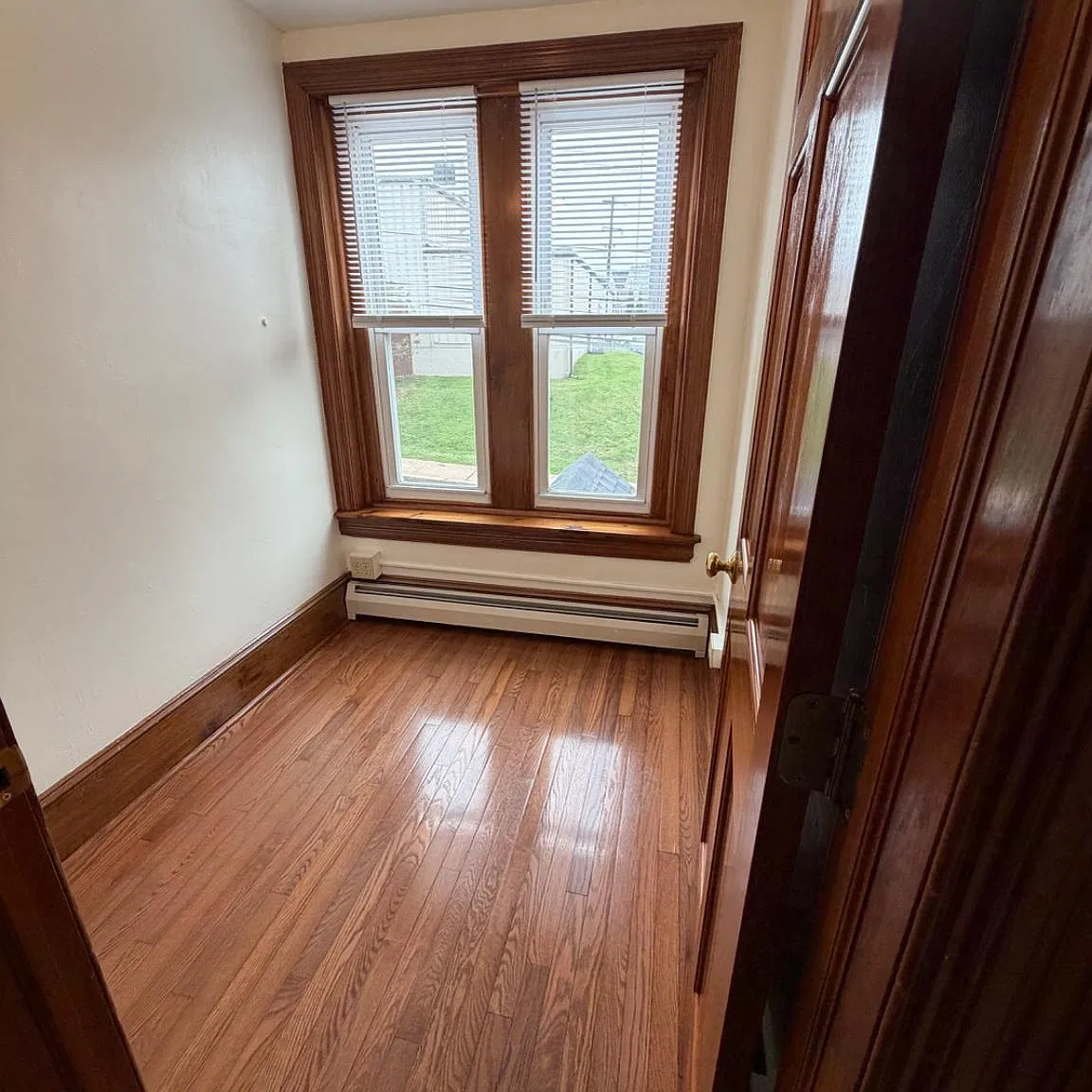 1 bed, 1.0 bath, 600 sqft, $1,595 — Photo 2