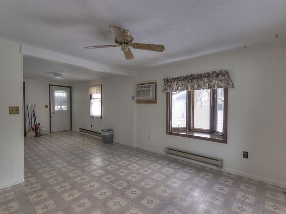 4th image of 609 Holden Ave