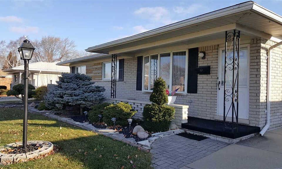 1st image of 30220 Gloede Dr
