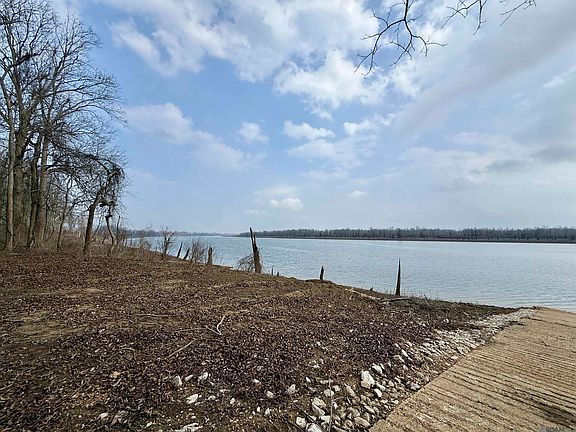 5th image of 746 S Prong Rd