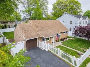 34 Parkerson Rd, Edison, NJ 08817