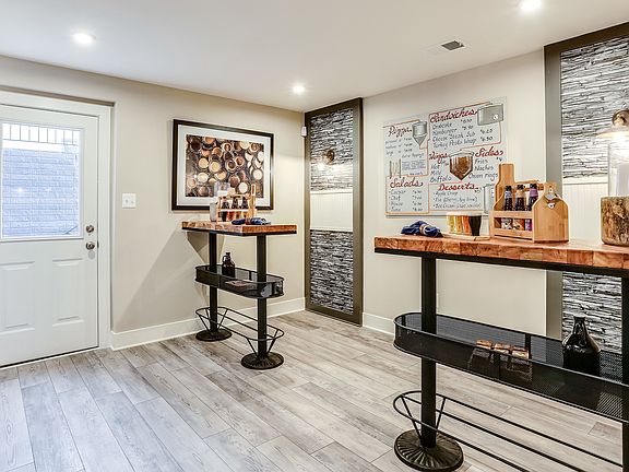 Versatile rec room