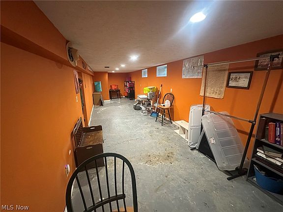 3rd image of 11408 Madison Rd